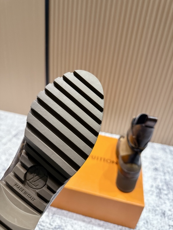 LV 0033