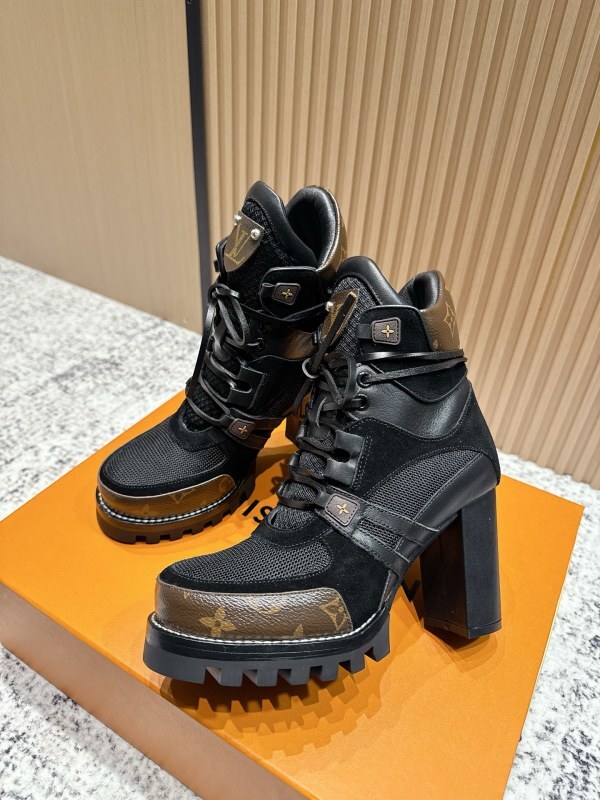LV 0054