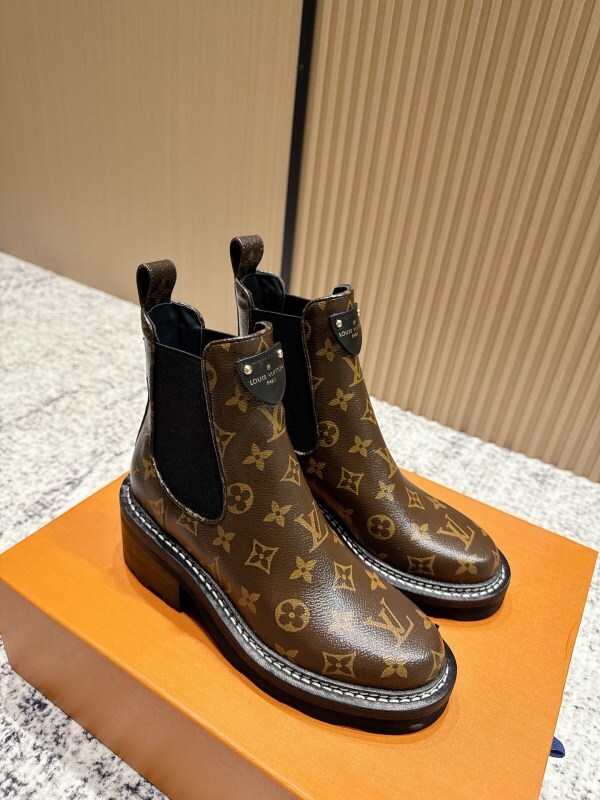 LV 0010