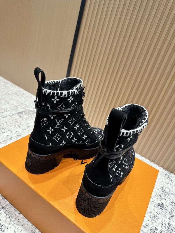 LV 0018