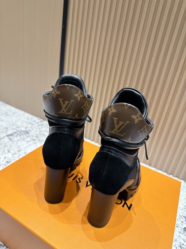 LV 0054