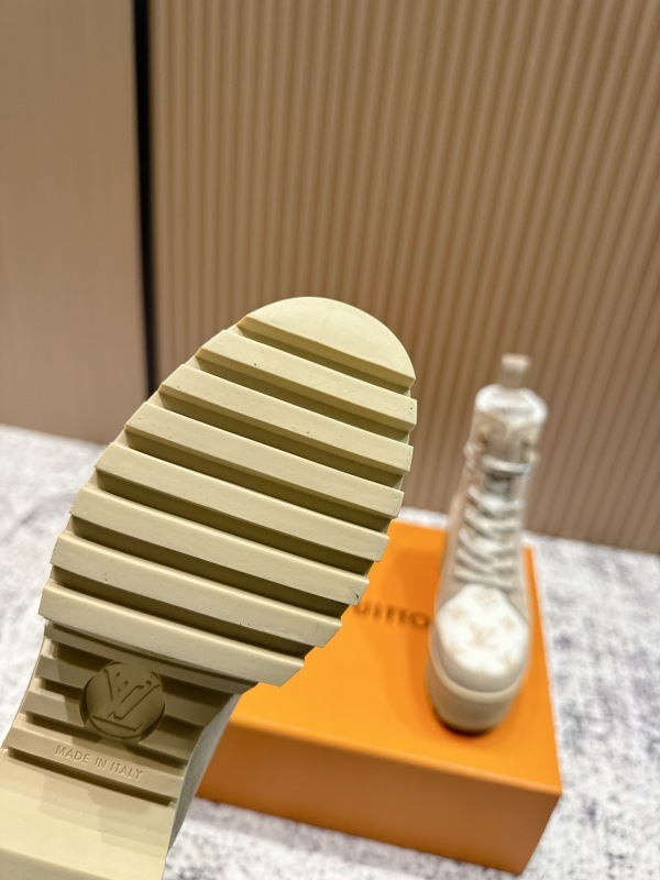 LV 0016