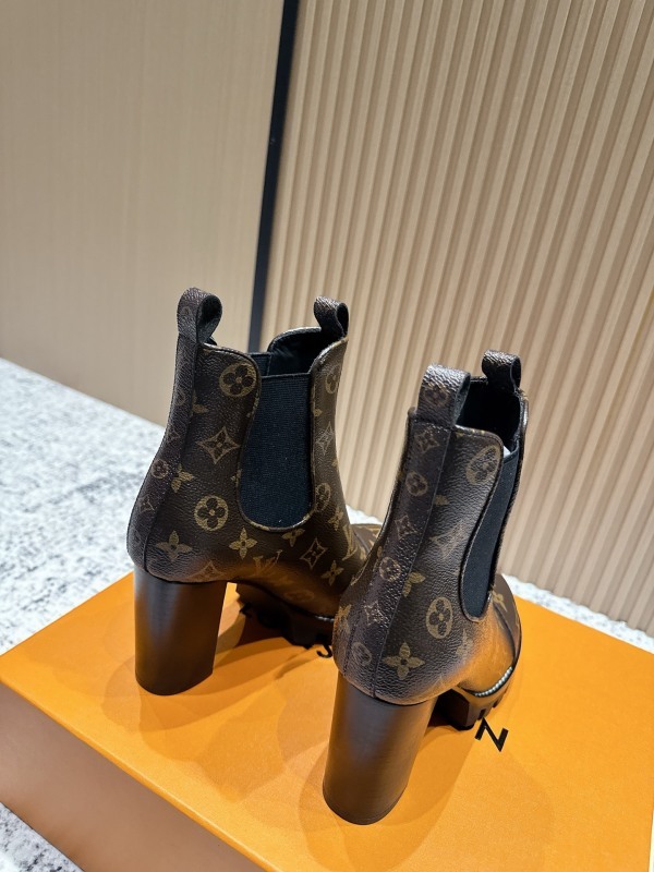 LV 0044