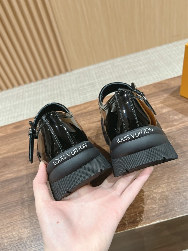 LV 0026