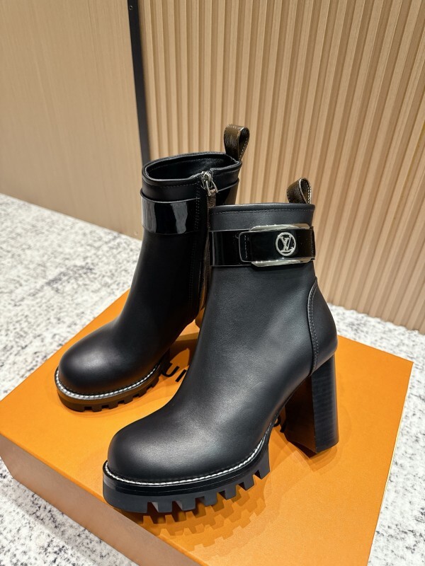 LV 0049