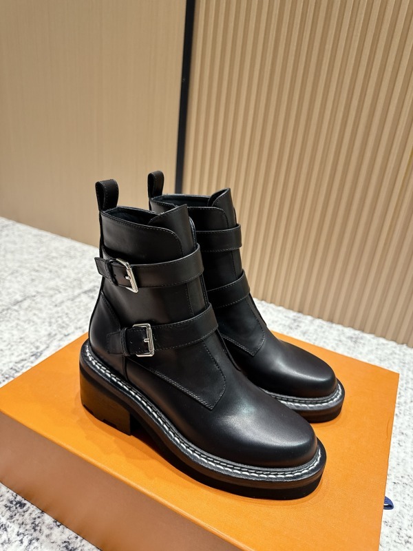 LV 0008