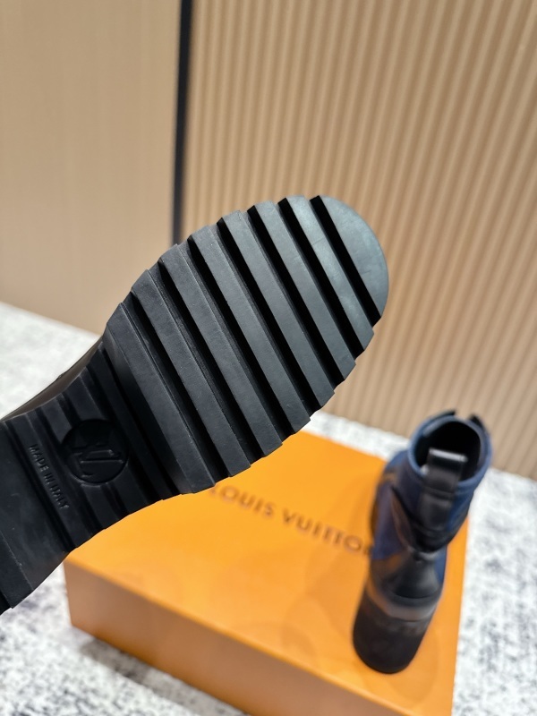 LV 0027