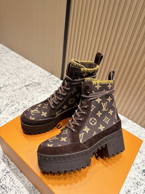 LV 0017