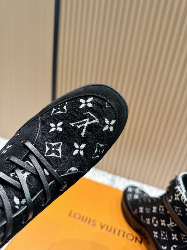 LV 0018