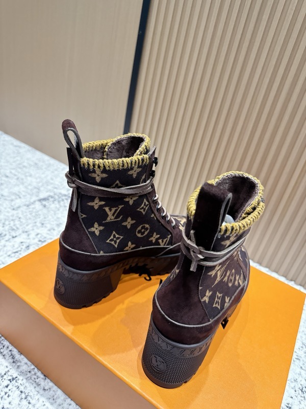 LV 0017