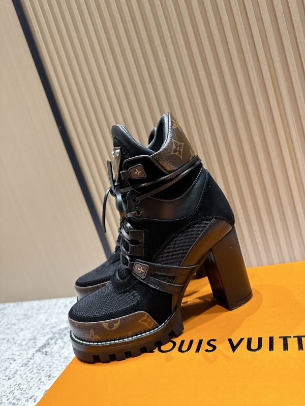 LV 0054