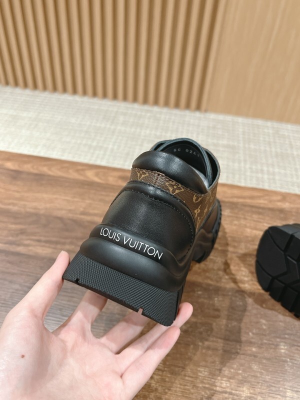 LV 0024