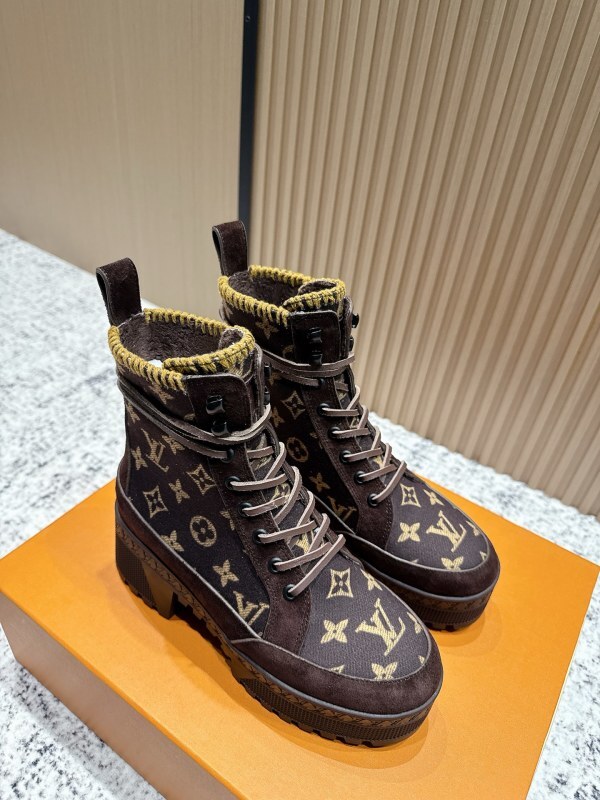LV 0017