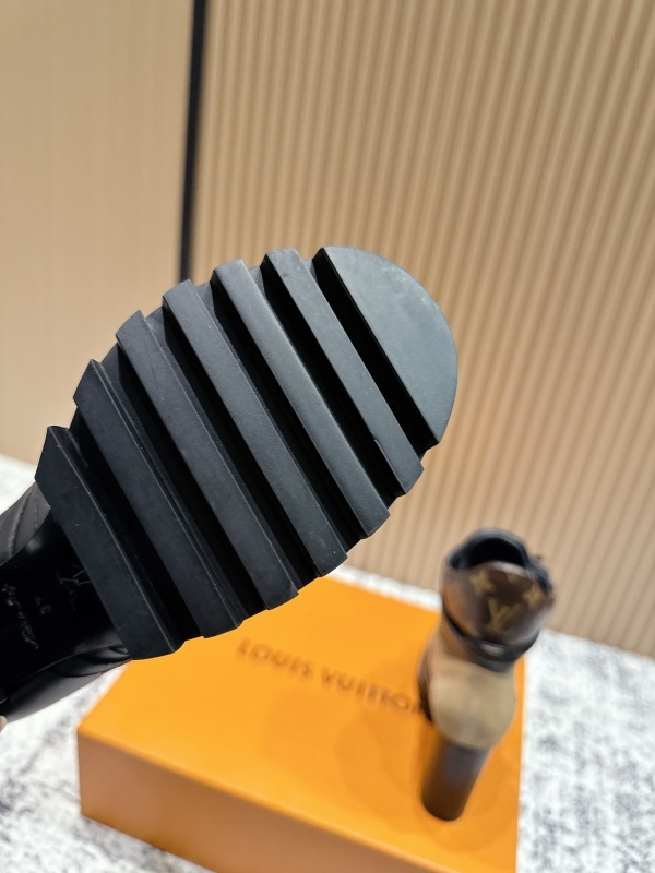 LV 0053