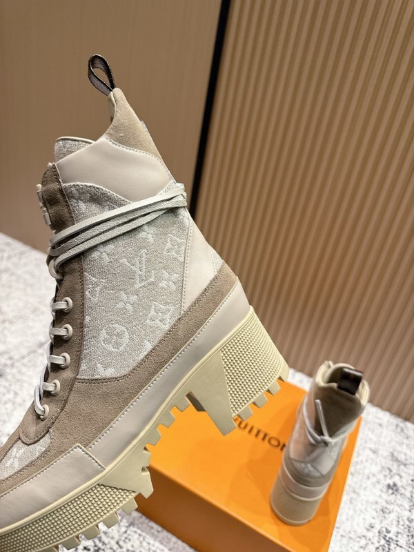LV 0030