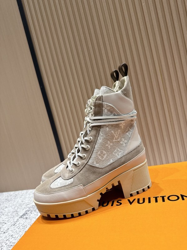 LV 0030