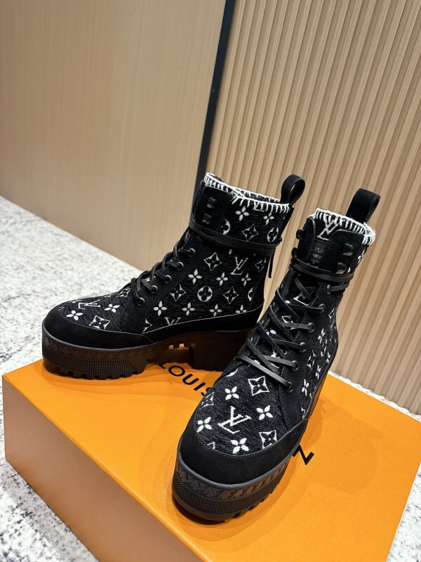 LV 0018