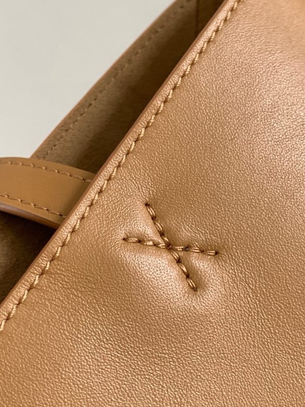 LOEWE 0832