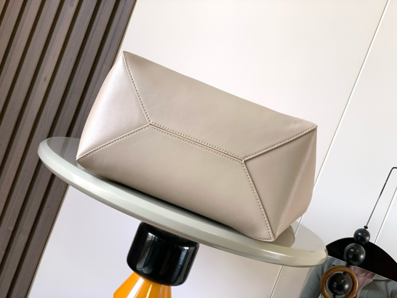 LOEWE 0851