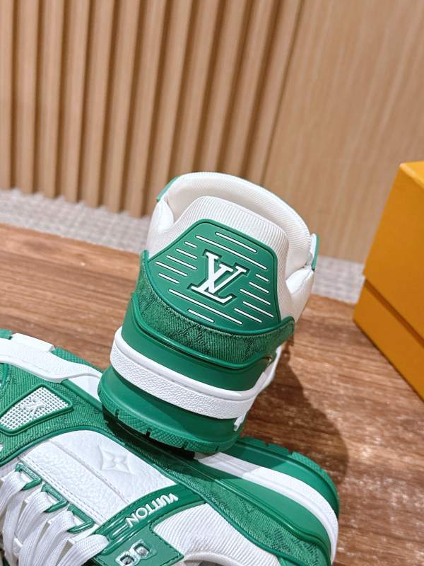 LV 0054