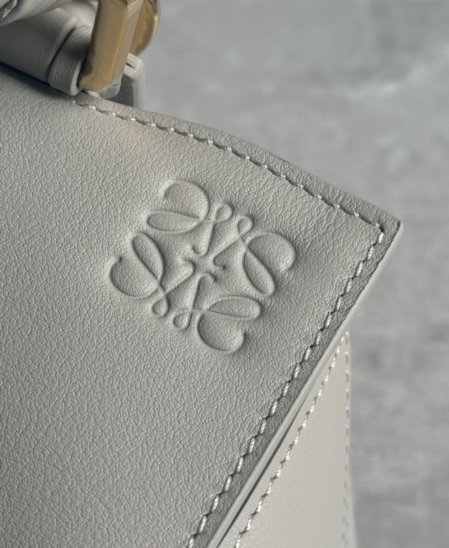 LOEWE 0801