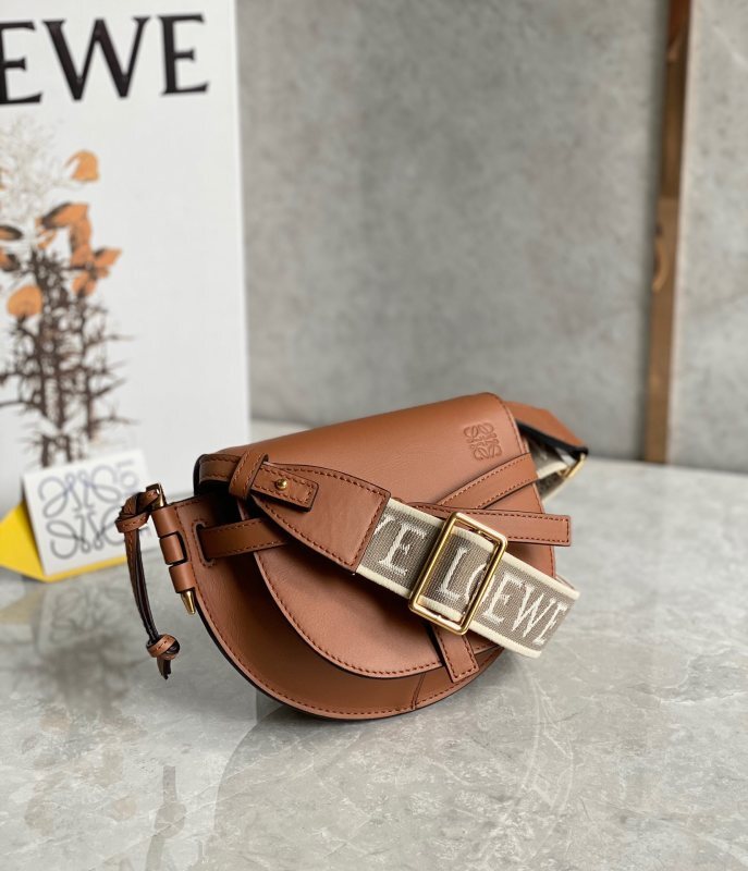 LOEWE 0704