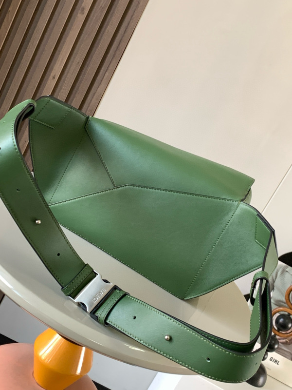 LOEWE 0889