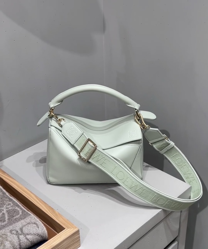 LOEWE 0773
