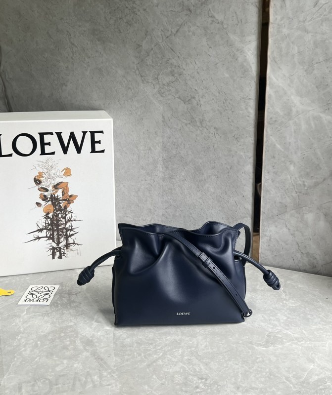 LOEWE 0677