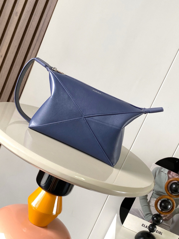 LOEWE 0857