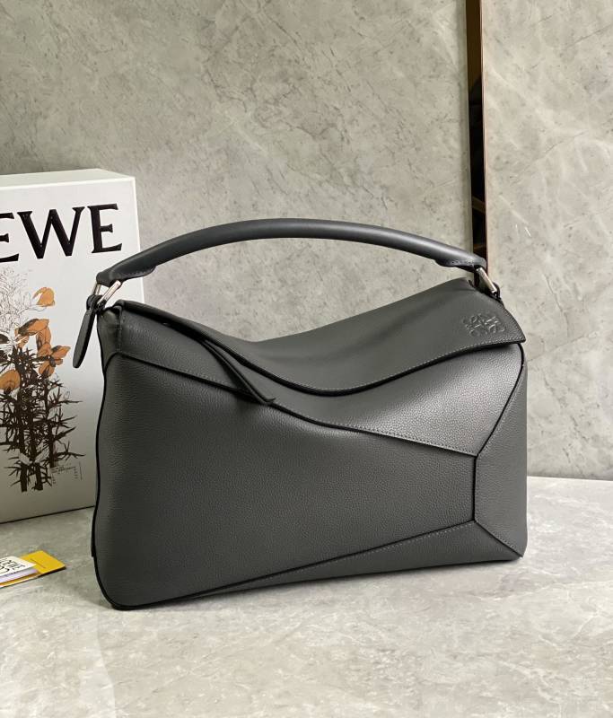 LOEWE 0749