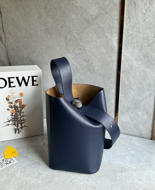 LOEWE 0026