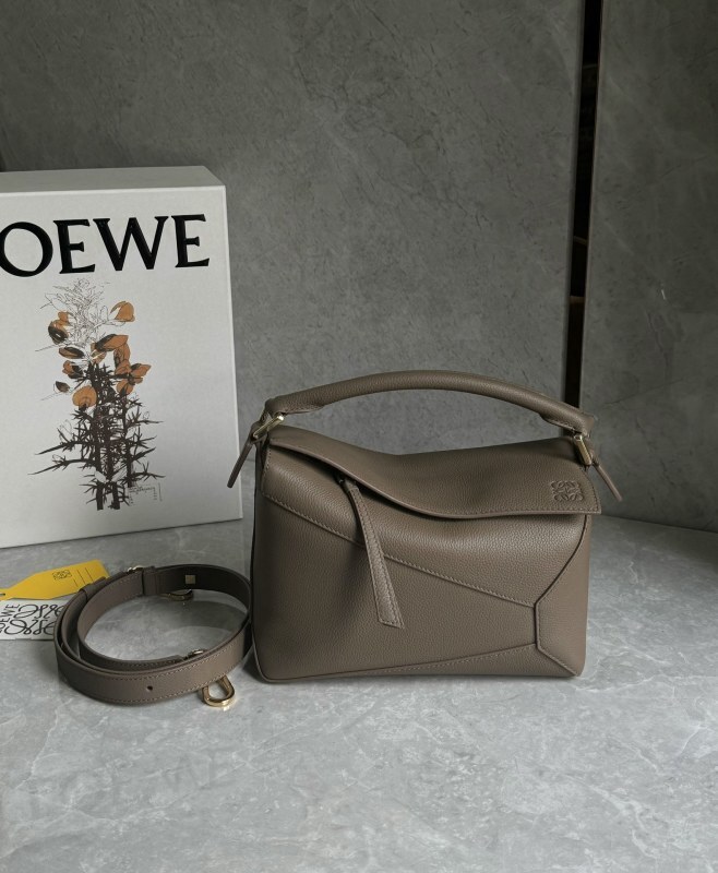 LOEWE 0697