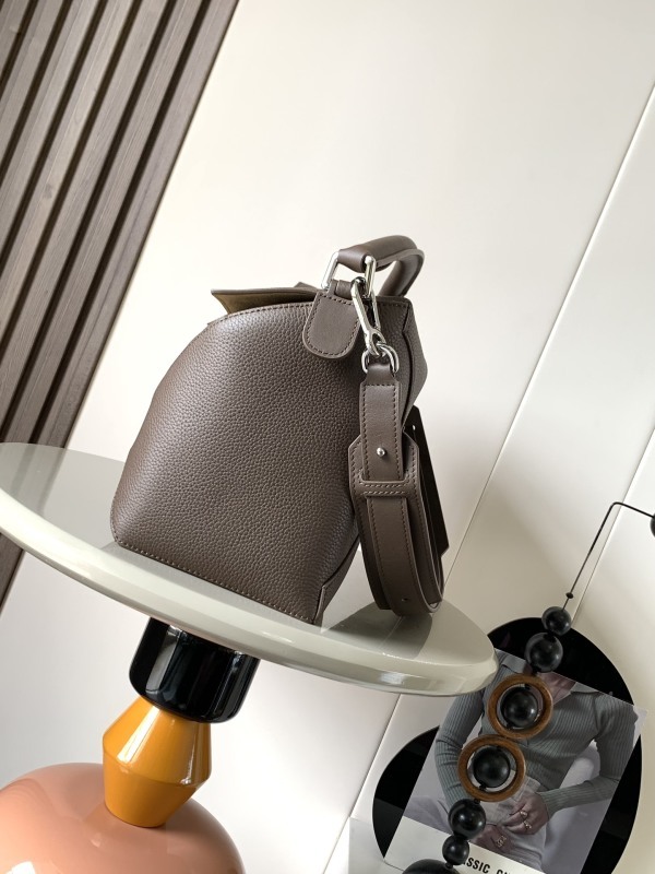 LOEWE 0327