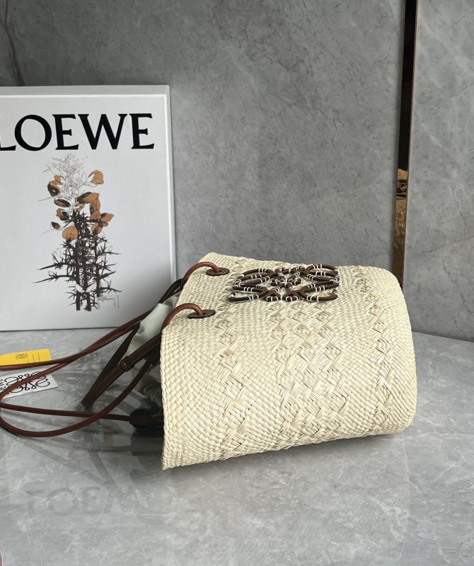 LOEWE 0025