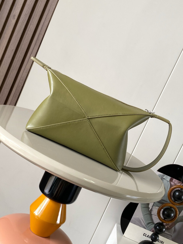 LOEWE 0856