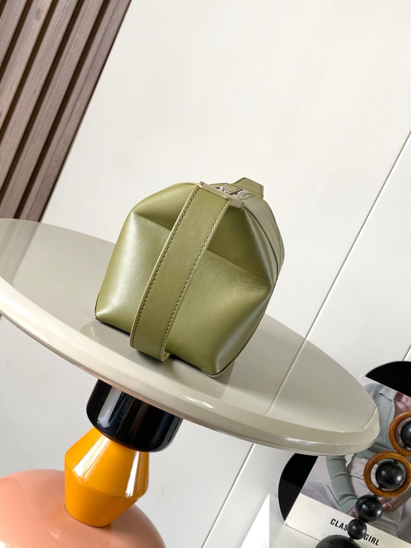 LOEWE 0856