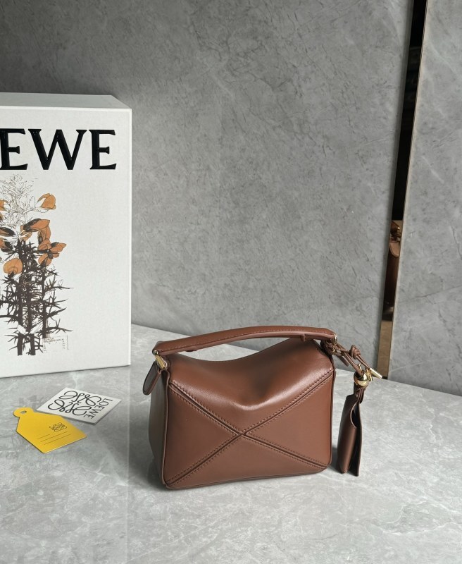 LOEWE 0243