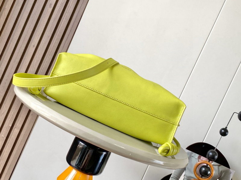 LOEWE 0438