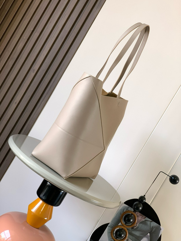 LOEWE 0851