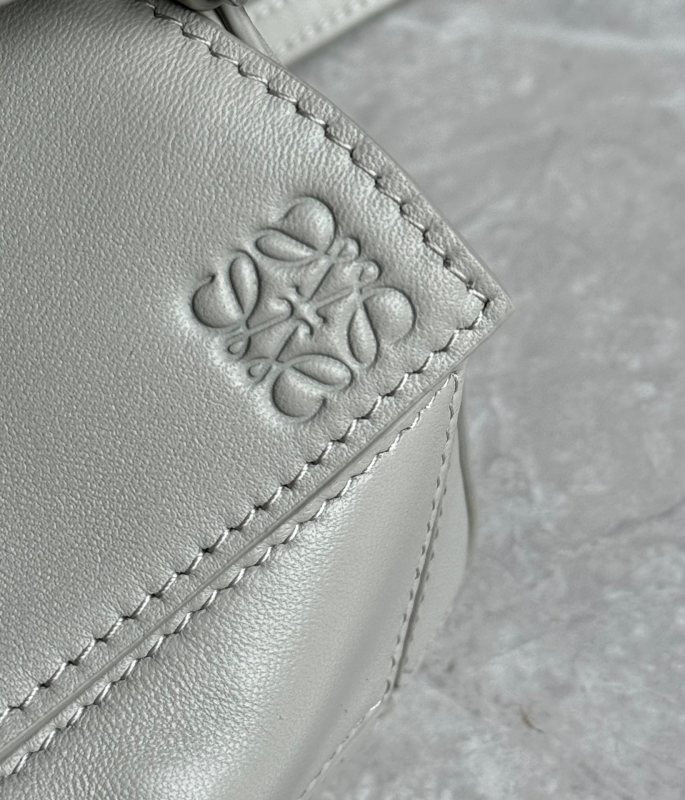 LOEWE 0076