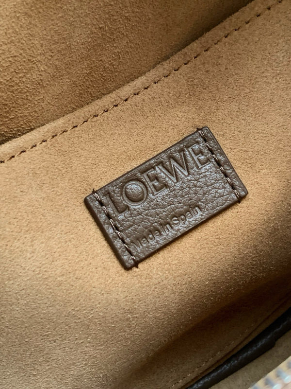 LOEWE 0196