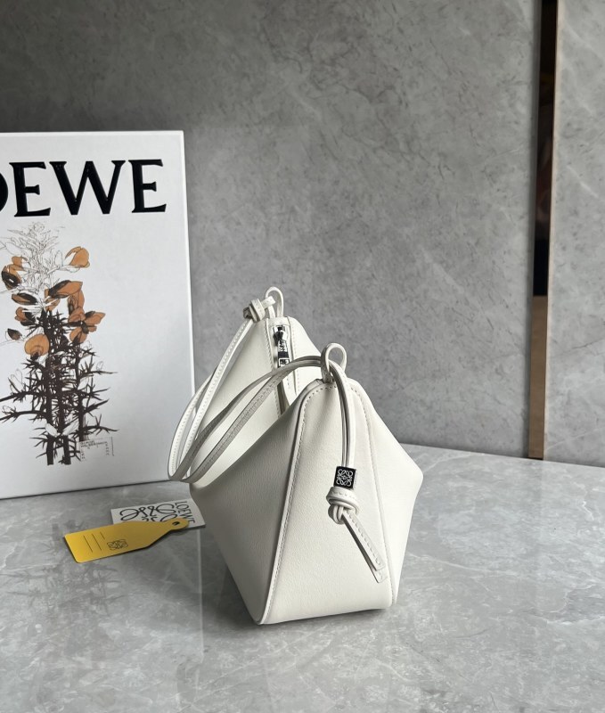 LOEWE 0106
