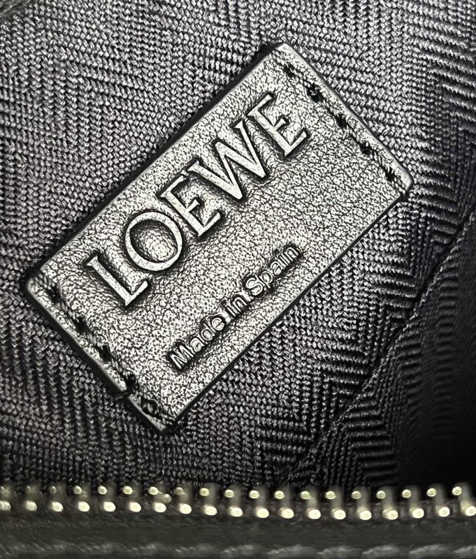 LOEWE 0819