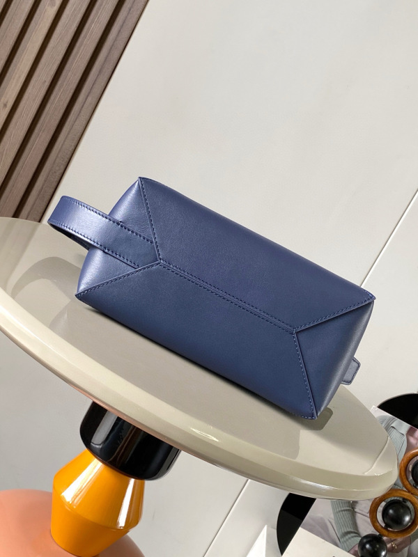 LOEWE 0857
