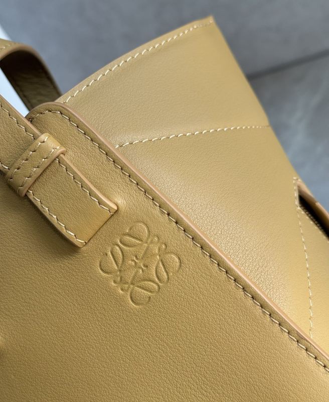 LOEWE 0021