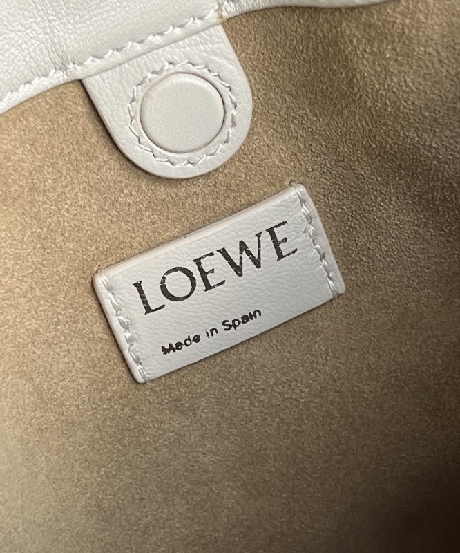 LOEWE 0008