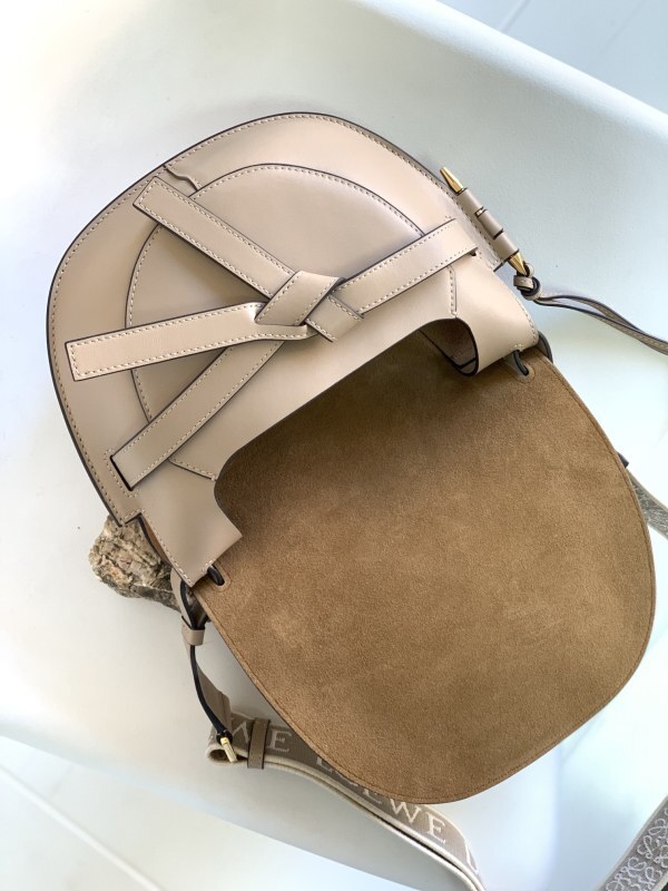 LOEWE 0422