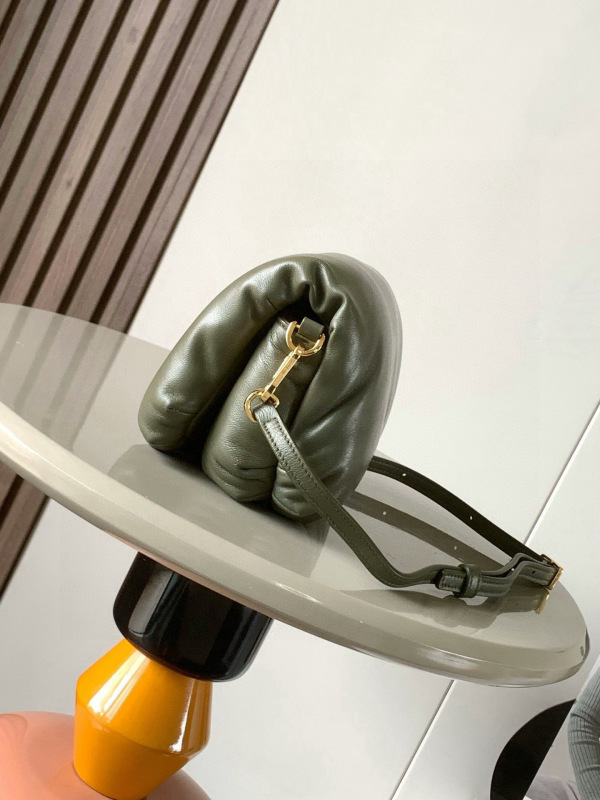 LOEWE 0180
