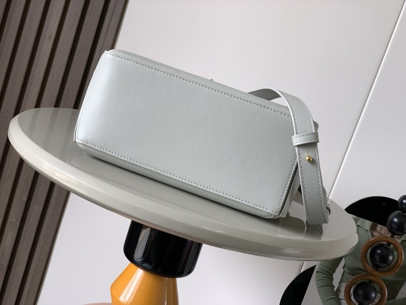 LOEWE 0852